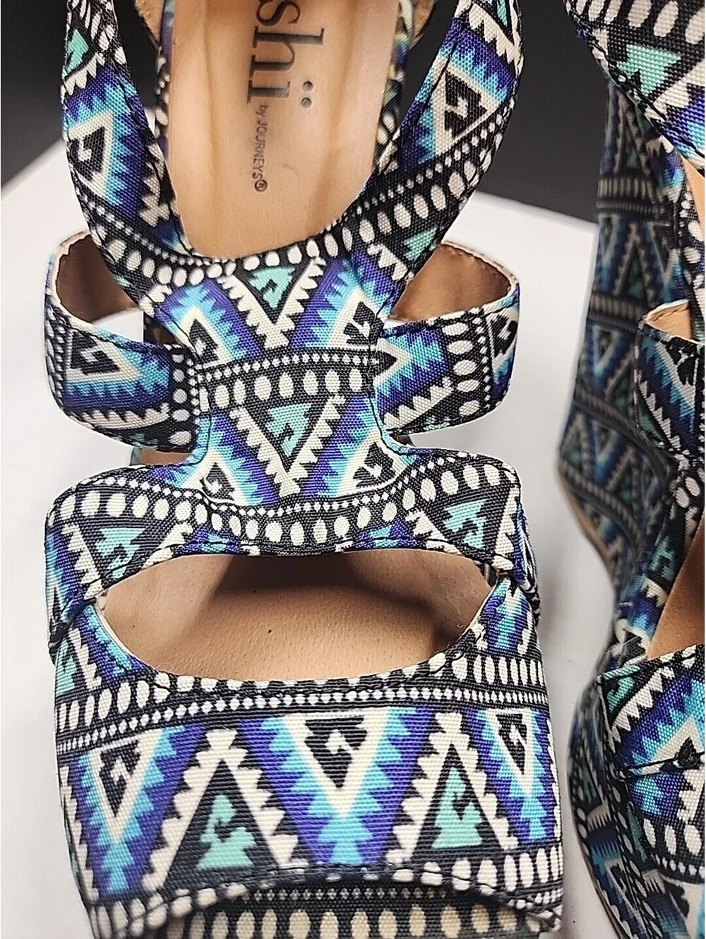 Women's Shi by Journey Wedge Heels Sandals Size 7.5